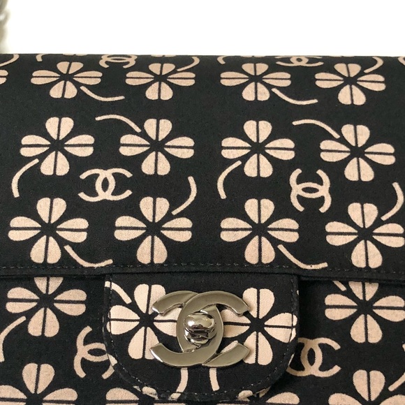 Chanel Shoulder Bag (3 Ways) - Picture 10 of 12